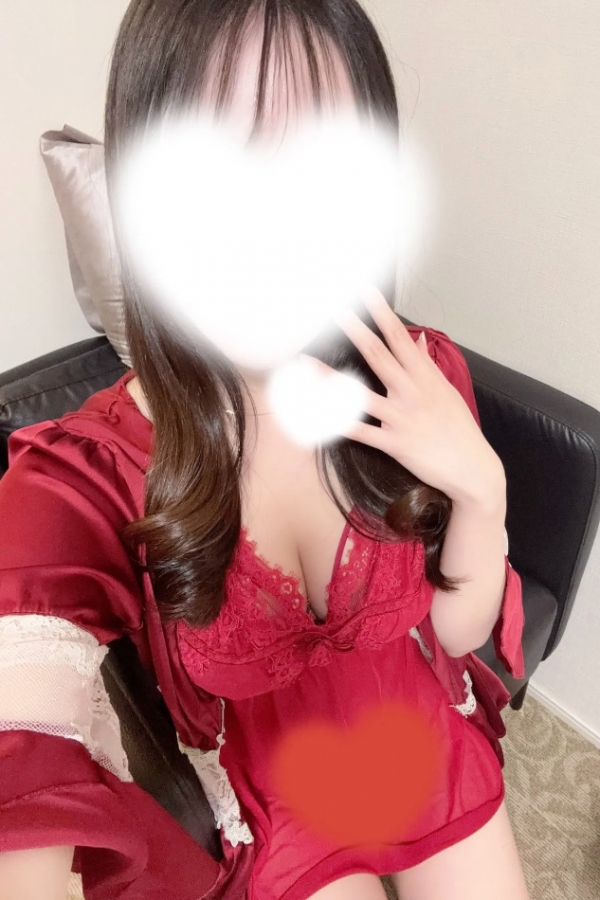 小鳥遊ひな
